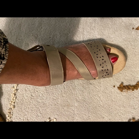 Shoes - Picture 13 of 13